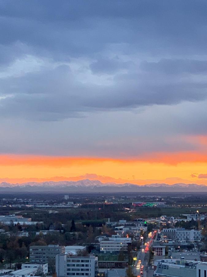 Great City View I 26 Floor I Netflix And Boxspringbed Augsburg Luaran gambar